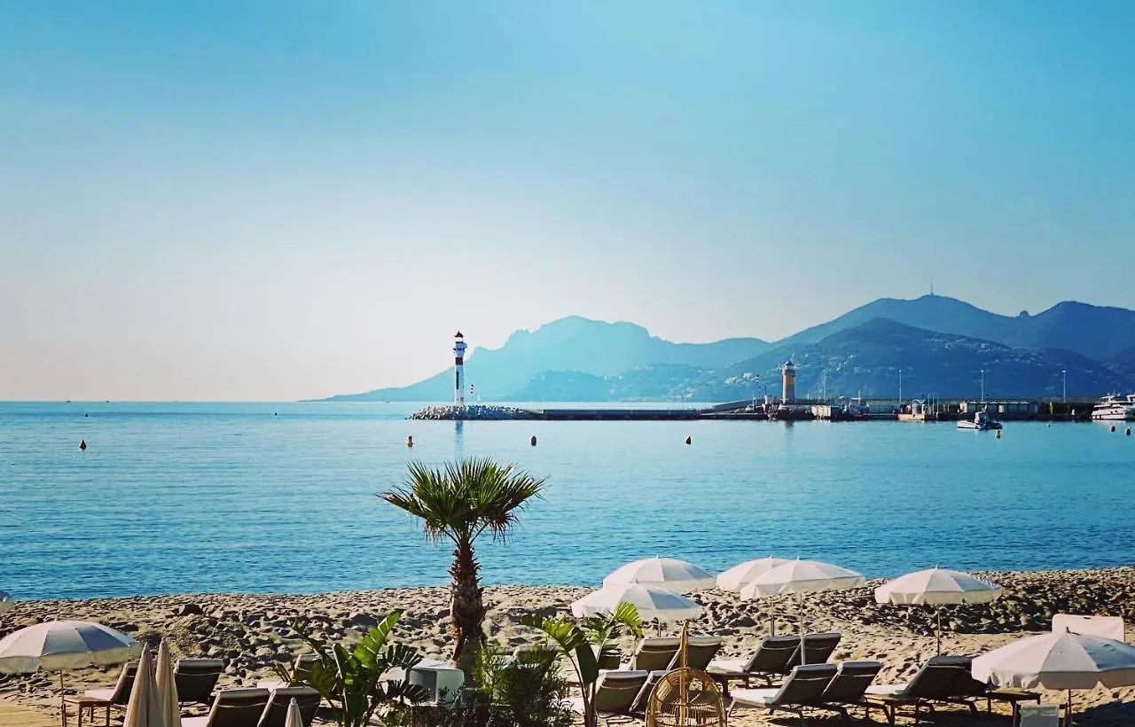 Cozy 2 Bedroom Apartment In The Centre Of Cannes Near The Croisette